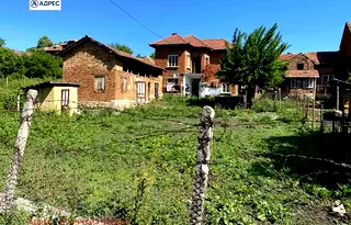 Къща във Враца, с. Тлачене