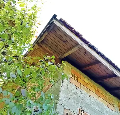 Снимка 5 — Къща с 3 стаи в с. Веслец, област Враца, с веранда