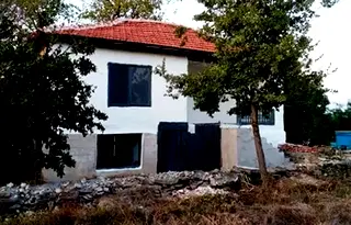 Къща в Ямбол, с. Ботево