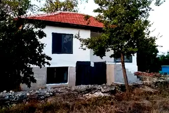 Къща в Ямбол, с. Ботево