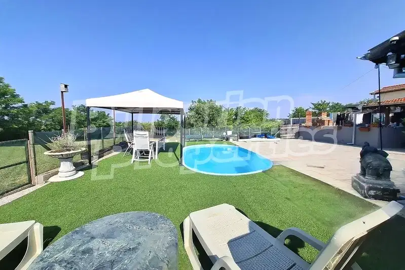House with 2 bedrooms in Boyanovo village, Yambol region with large yard