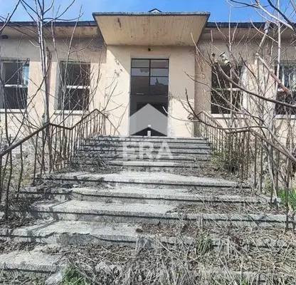 Снимка 4 — Къща в Ямбол, с. Челник