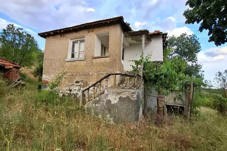 Къща в Ямбол, с. Лалково