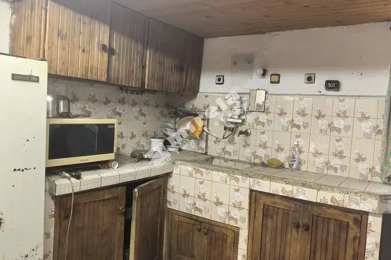 Къща в Ямбол, с. Меден кладенец