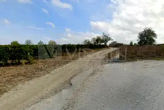 Земеделски имот във Варна, Бяла