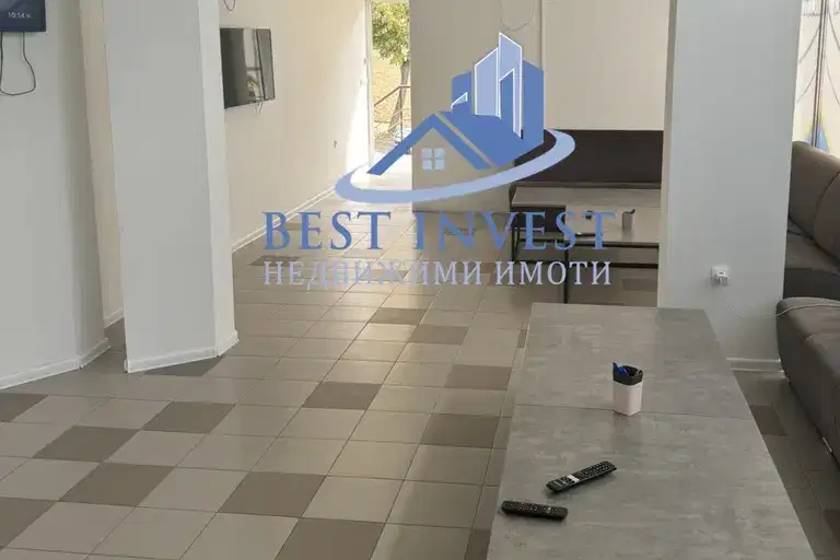 Shop in Благоев, Ален мак