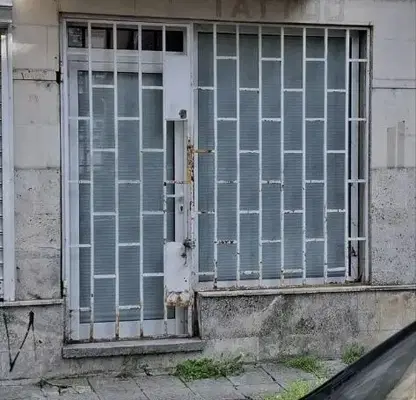 Снимка 5 — Магазин в София, Белите брези