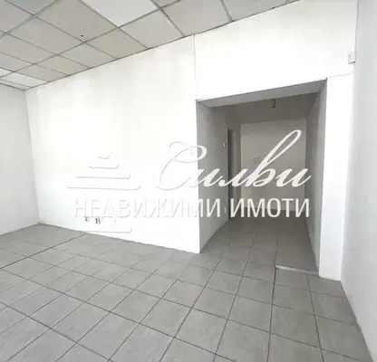 Снимка 4 — Магазин в Шумен, Болницата