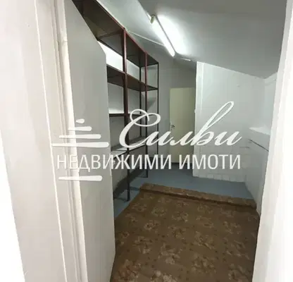 Снимка 5 — Магазин в Шумен, Болницата