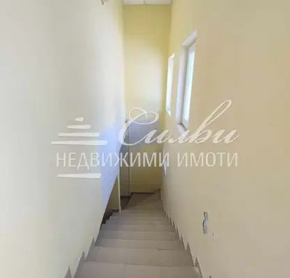 Снимка 5 — Магазин в Шумен, Боян Българанов 2