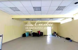 Магазин в Шумен, Боян Българанов 2