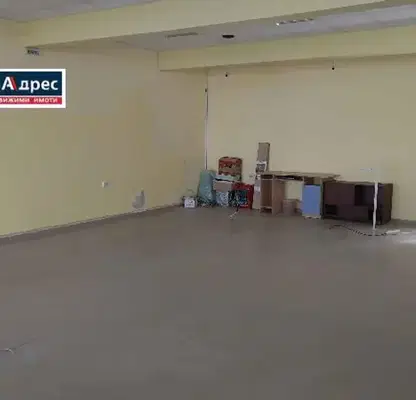 Снимка 2 — Магазин в Шумен, Боян Българанов 2