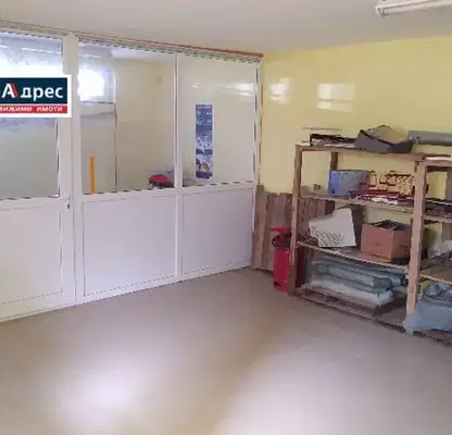 Снимка 3 — Магазин в Шумен, Боян Българанов 2