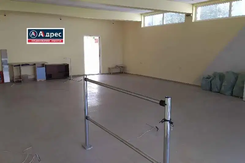 Магазин в Шумен, Боян Българанов 2