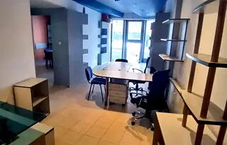 Магазин в София, Център