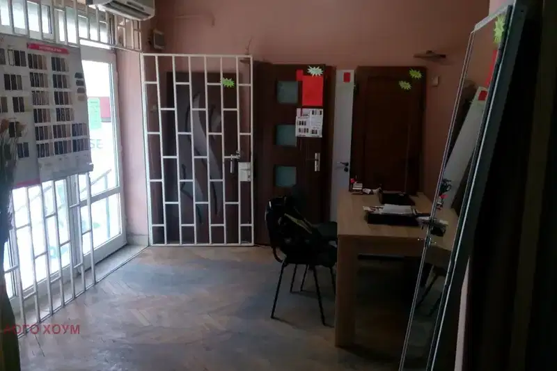 Shop in Varna, Centyr