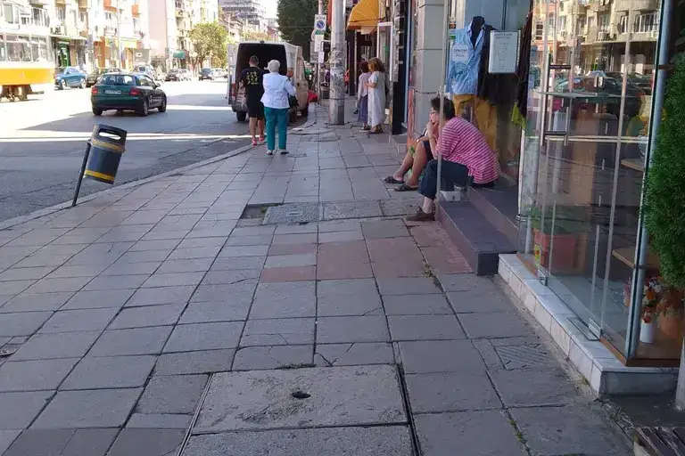 Магазин в София, Център