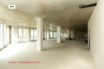 Магазин в София, Център
