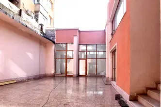 Магазин в София, Център