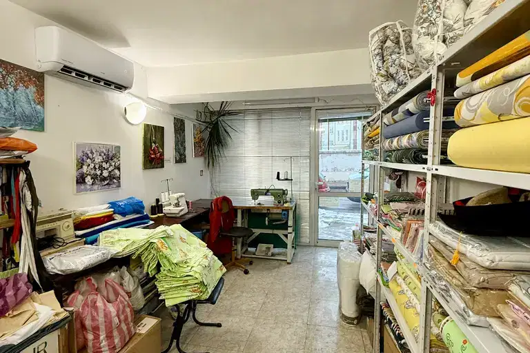 Shop in Vraca, Centyr