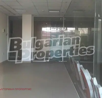 Photo 2 — Shop in Veliko Tyrnovo, Centyr