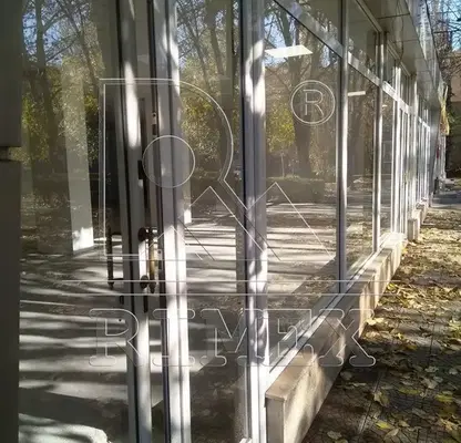 Снимка 4 — Магазин в Пловдив, Център