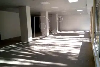 Магазин в Пловдив, Център