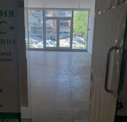 Снимка 4 — Магазин в Кърджали, Център