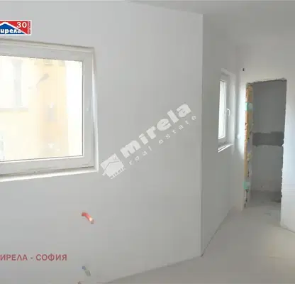 Снимка 3 — Магазин в София, Център