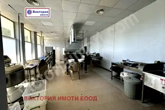 Магазин във Велико Търново, Център