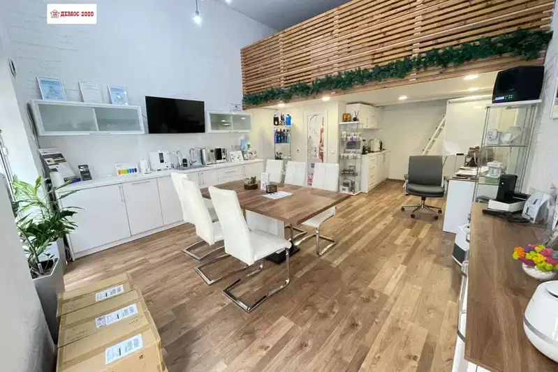 Shop in Varna, Centyr