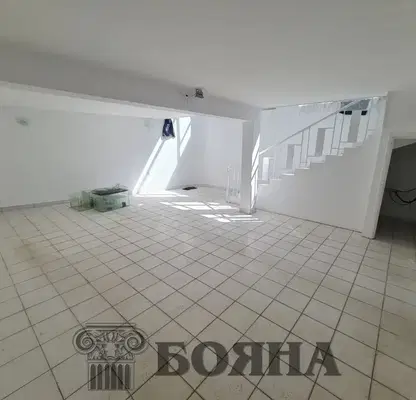 Снимка 2 — Магазин в Русе, Център