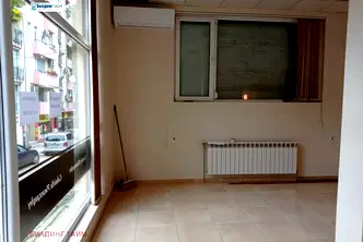 Магазин в Шумен, Център