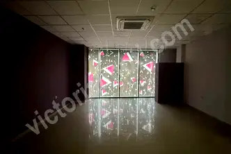 Магазин във Велико Търново, Център