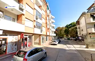 Магазин в Русе, Център