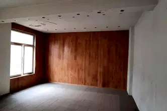 Магазин в София, Център