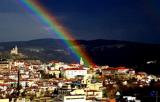 Магазин във Велико Търново, Център