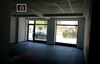 Магазин във Враца, Център