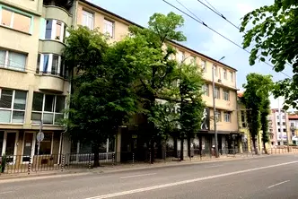 Магазин в Бургас, Център