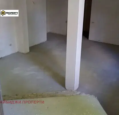 Снимка 3 — Магазин във Варна, Център