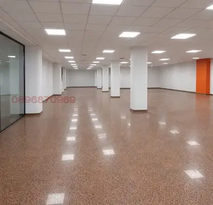 Photo 3 — Shop in Раз, Център