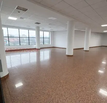 Photo 4 — Shop in Раз, Център