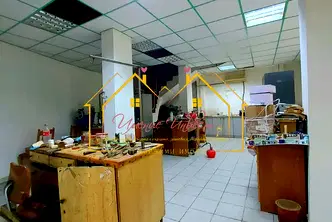 Магазин в Русе, Център