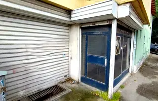 Магазин в Русе, Хъшове
