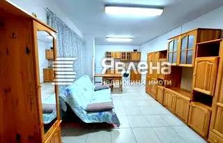 Магазин в Бургас, Лазур