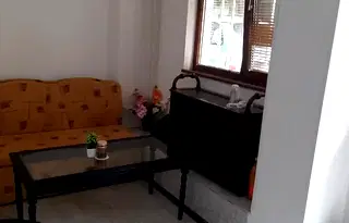 Магазин във Варна, Лятно кино Тракия