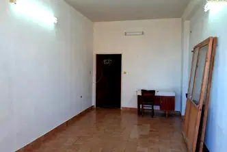 Магазин в Монтана, Младост 2