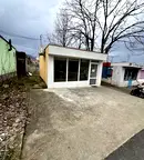Магазин във Враца, Младост