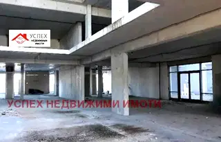 Магазин в София, Младост 4
