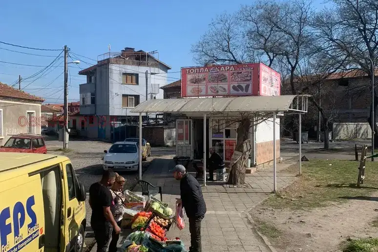 Магазин в Бургас, Победа